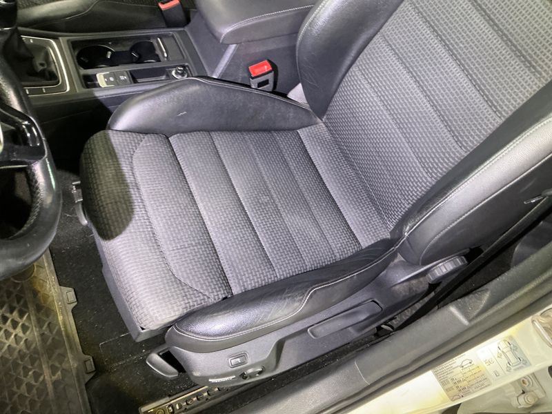 Volkswagen Golf VII 1.6 TDI Highline BlueMotion Tech 2014 – снимка 23