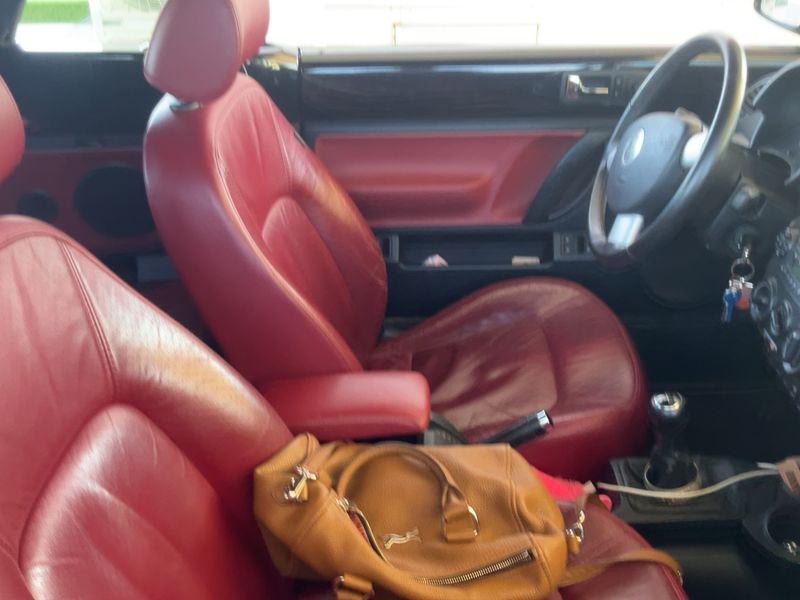 Volkswagen New Beetle 1.9 TDI — zdjęcie 11