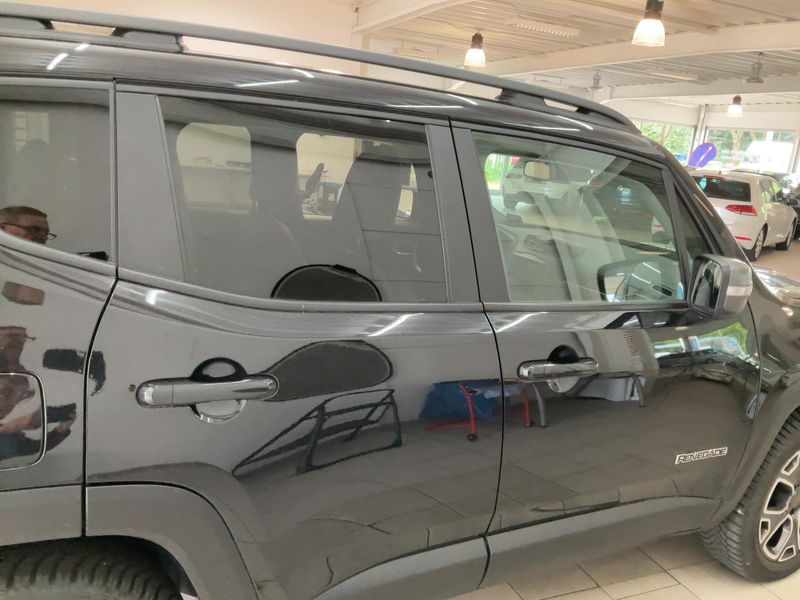 Jeep Renegade 1.3 TGDi Limited 4x4 — zdjęcie 7