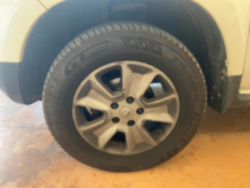 Dacia Duster 1.6 LPG Laureate 4x2 2015 – снимка 3