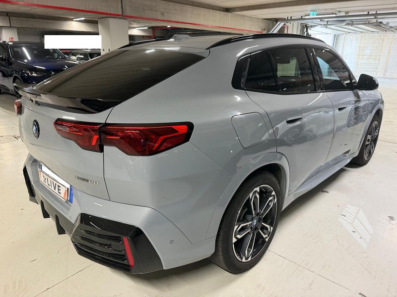 BMW iX2 eDrive20 M Sport — zdjęcie 5