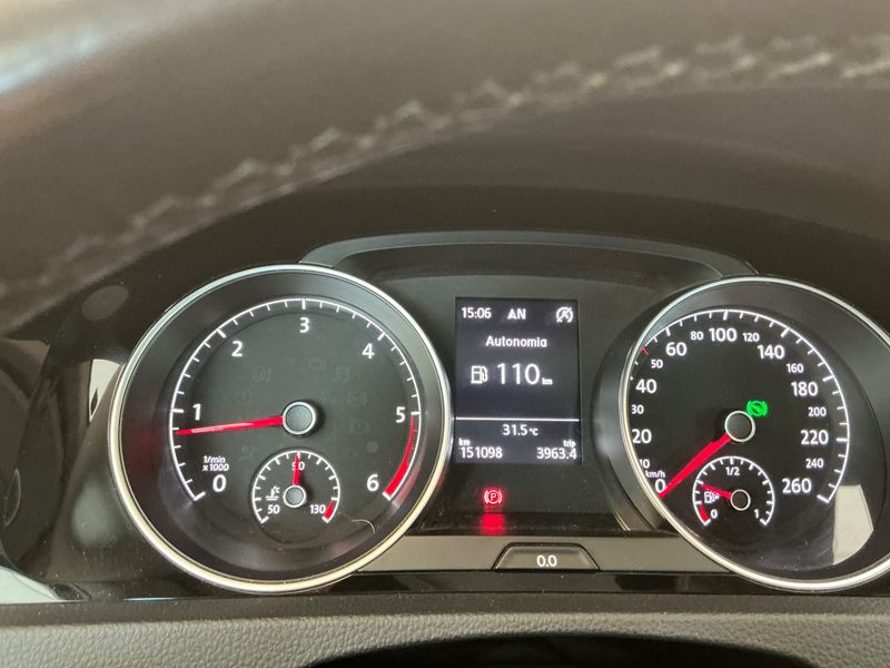 Volkswagen Golf VII 1.6 TDI Executive BlueMotion Tech 2015 – снимка 19