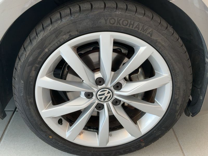 Volkswagen Golf VII 1.6 TDI Executive BlueMotion Tech 2015 – снимка 11