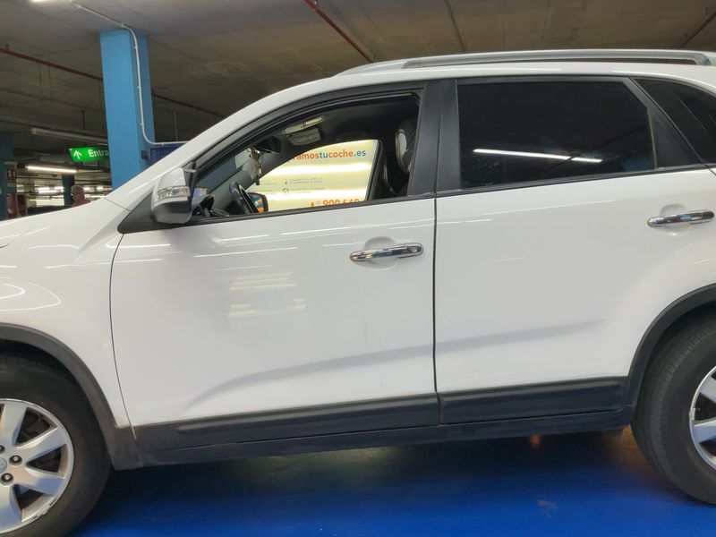 Kia Sorento 2.0 CRDi Drive 2WD — zdjęcie 4