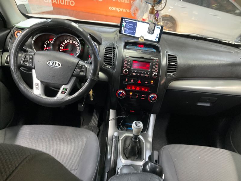 Kia Sorento 2.0 CRDi Drive 2WD — zdjęcie 12