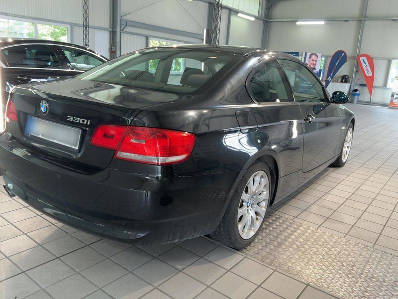 BMW 3er 330i 2008 – снимка 8