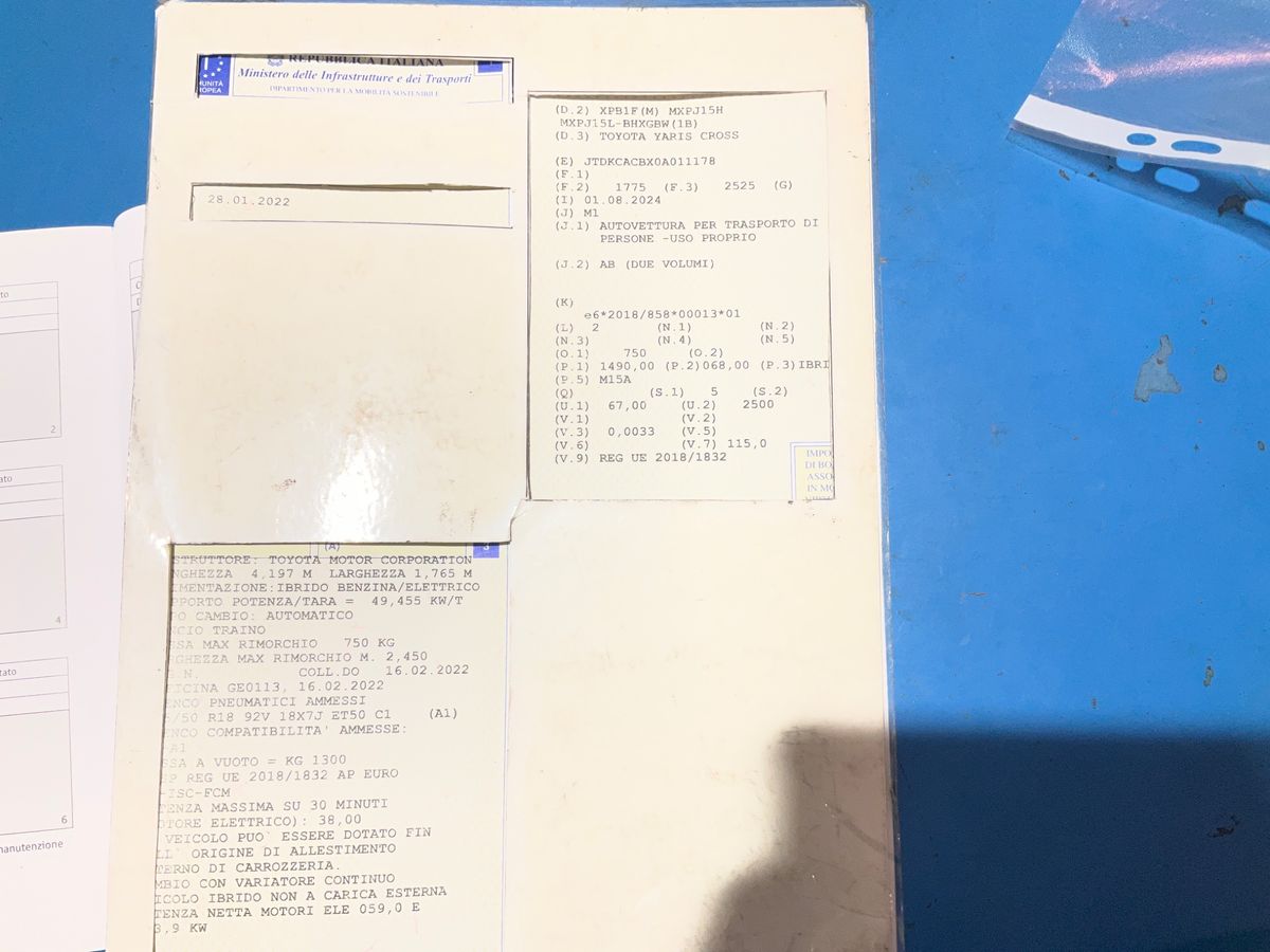 Toyota Yaris Cross 1.5 Hybrid AWD-i Adventure