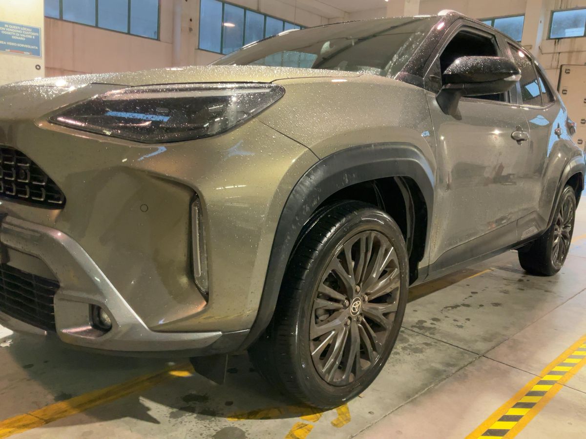 Toyota Yaris Cross 1.5 Hybrid AWD-i Adventure