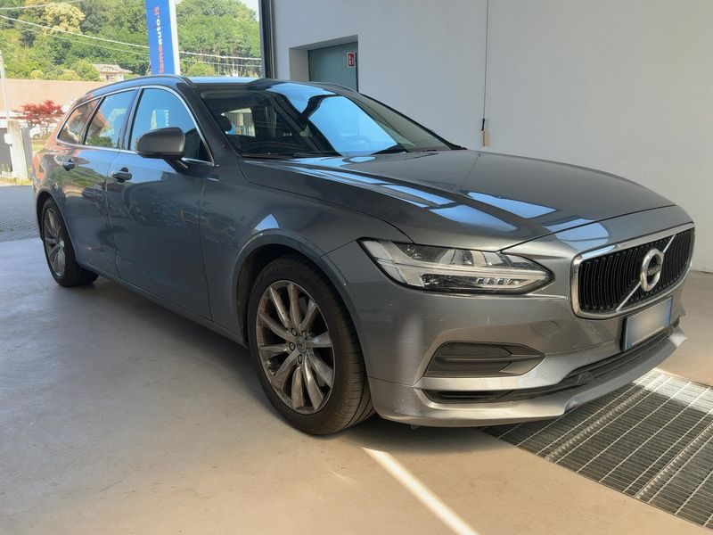 Volvo V90 2.0 D5 Momentum AWD — zdjęcie 8