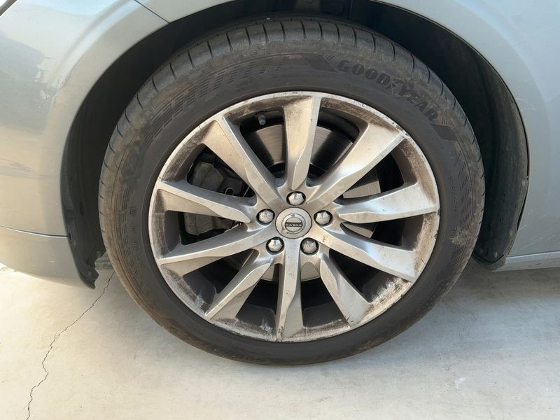 Volvo V90 2.0 D5 Momentum AWD 2018 – снимка 3