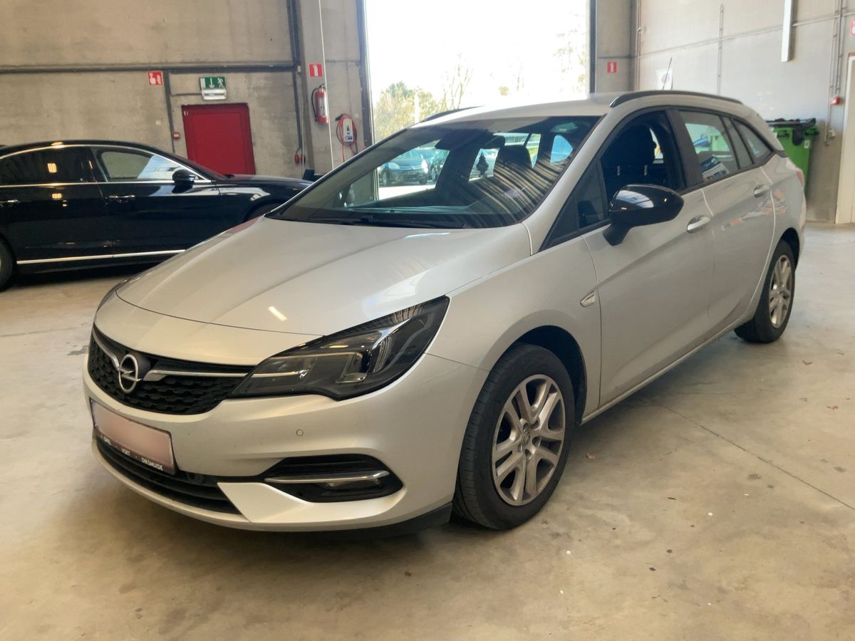 Opel Astra 2021