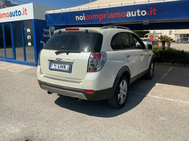 Chevrolet Captiva 2.2 Diesel D LTZ 4WD — zdjęcie 2
