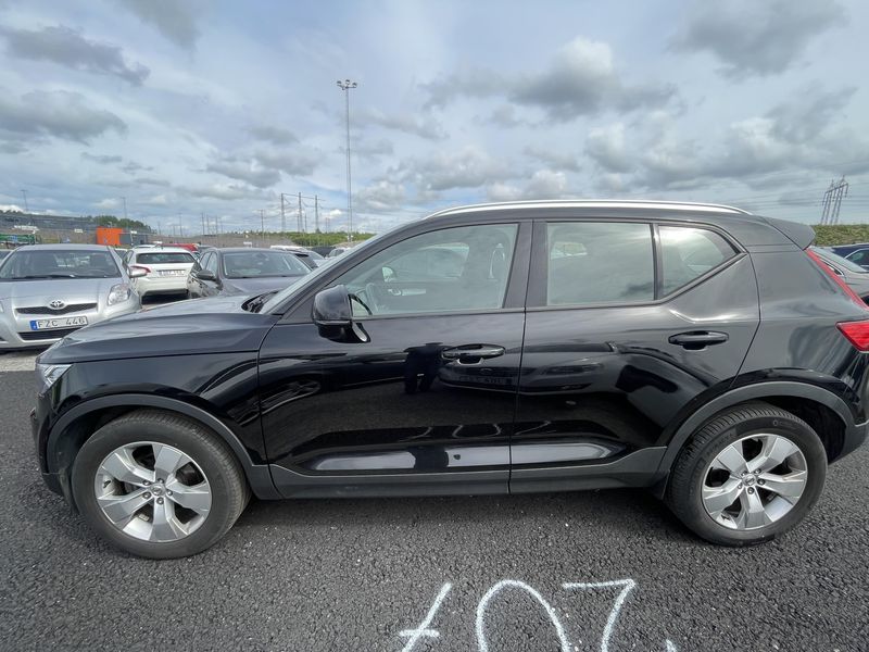 Volvo XC40 1.5 Momentum 2WD 2018 – снимка 4