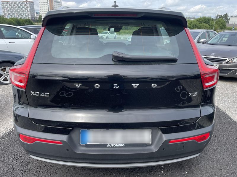 Volvo XC40 1.5 Momentum 2WD 2018 – снимка 7
