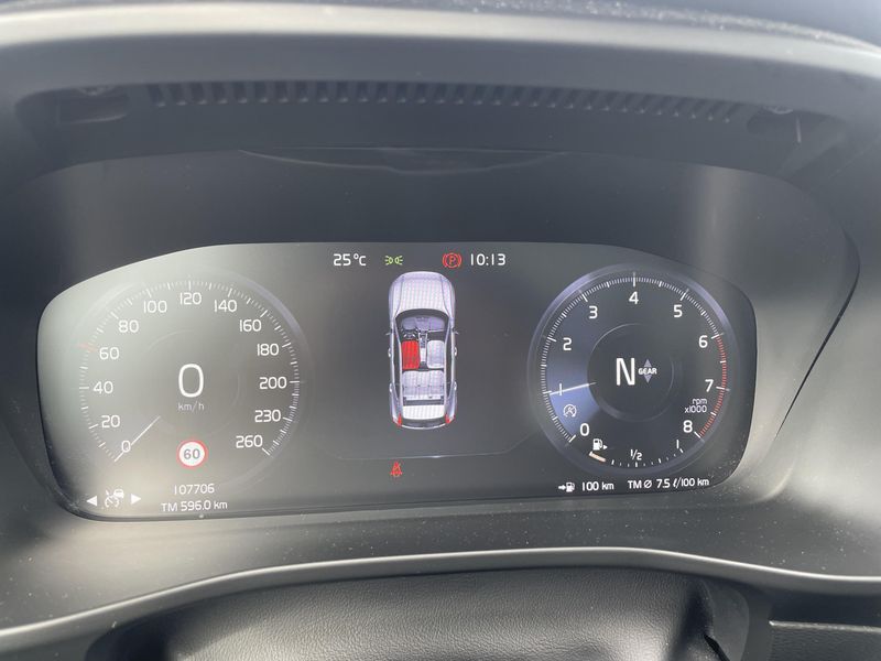 Volvo XC40 1.5 Momentum 2WD 2018 – снимка 18