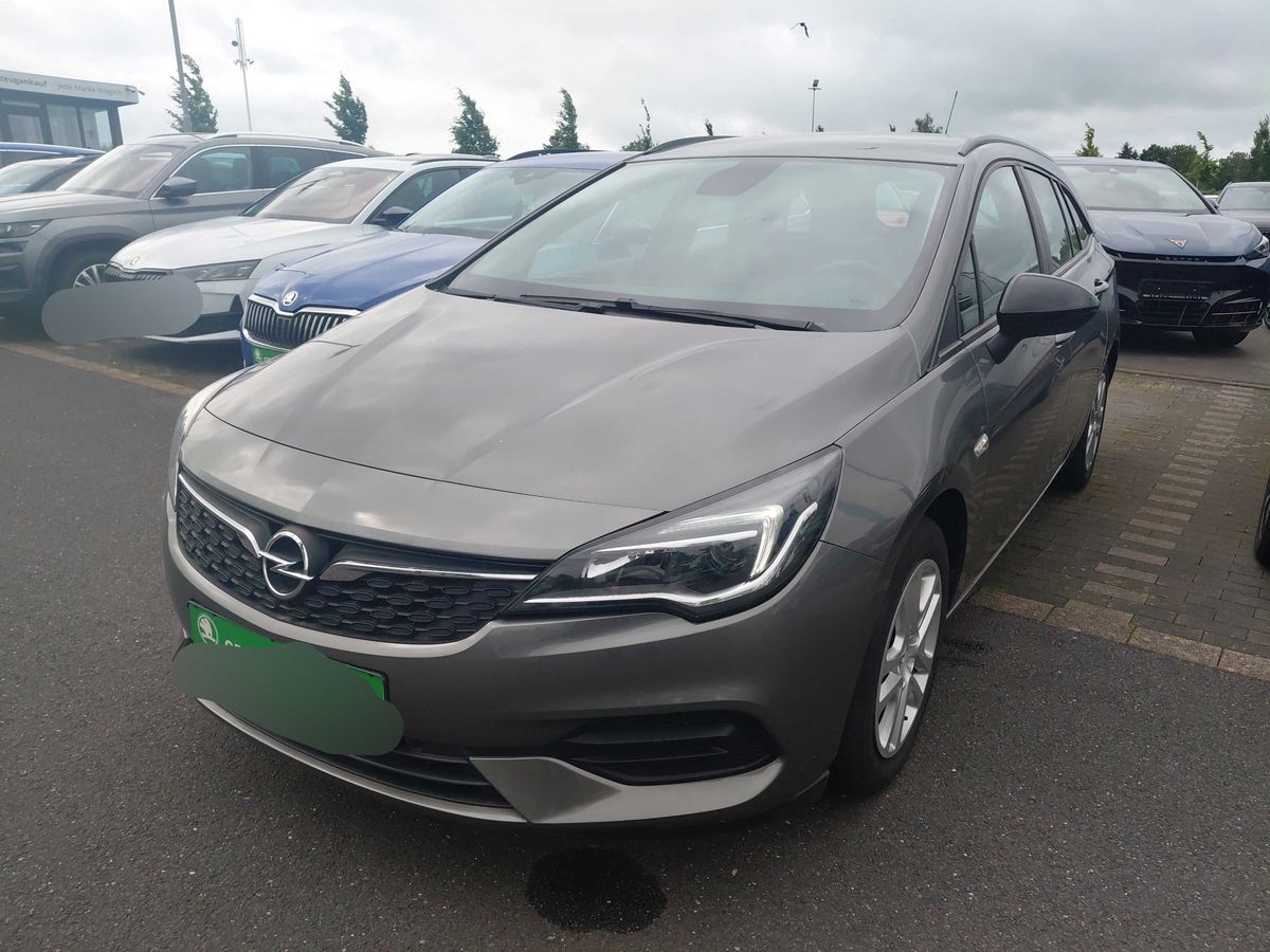 Opel Astra 2022