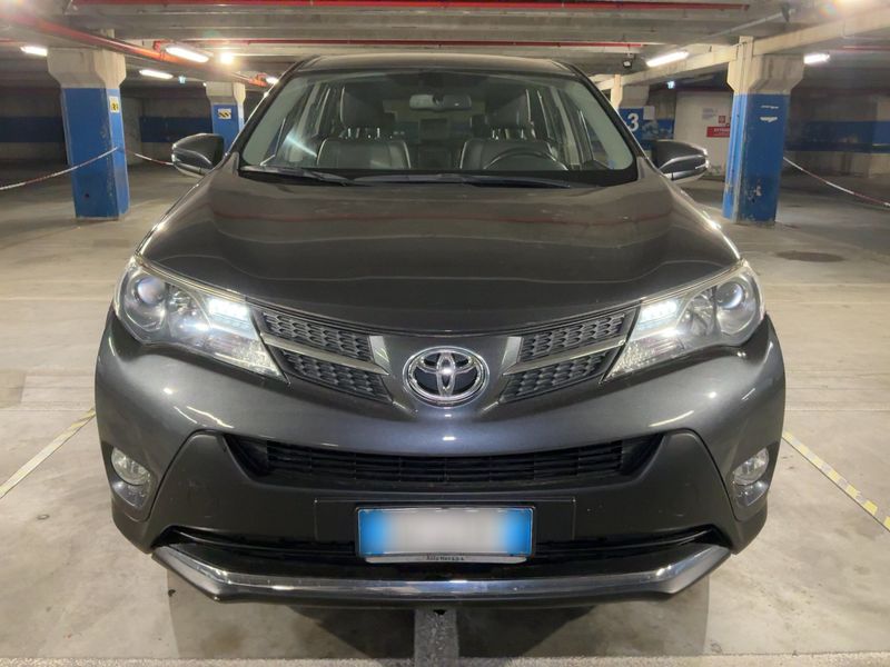 Toyota RAV 4 2.0 D-4D Active 2014 – снимка 14