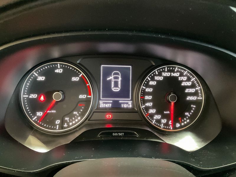 Seat Leon 1.6 TDI Style — zdjęcie 13