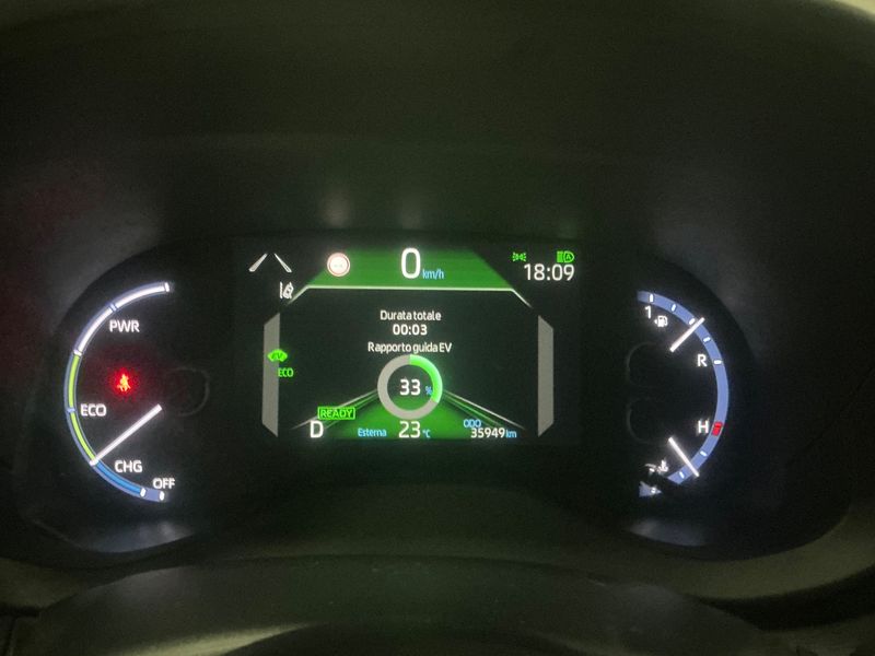 Toyota Yaris Cross 1.5 Hybrid 2WD Trend — zdjęcie 13