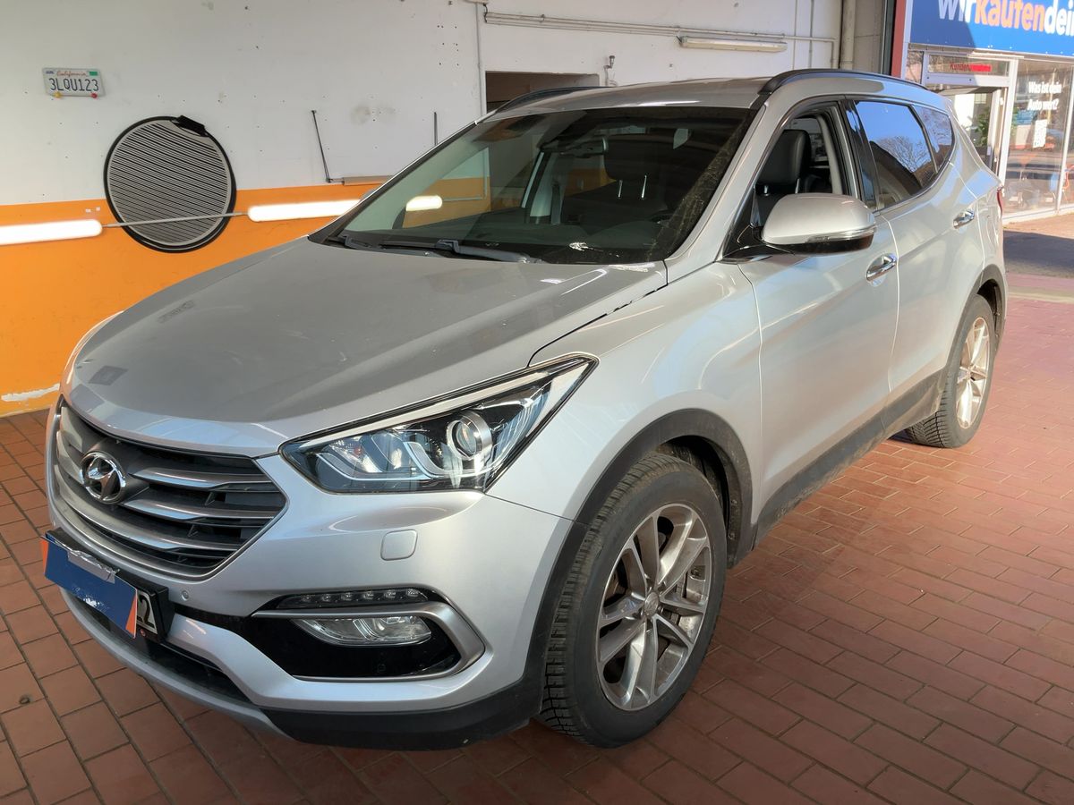 Hyundai Santa 2017 — photo 1