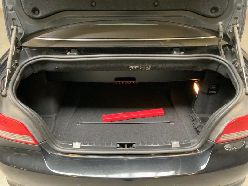 BMW 1er 120d 2010 – снимка 15