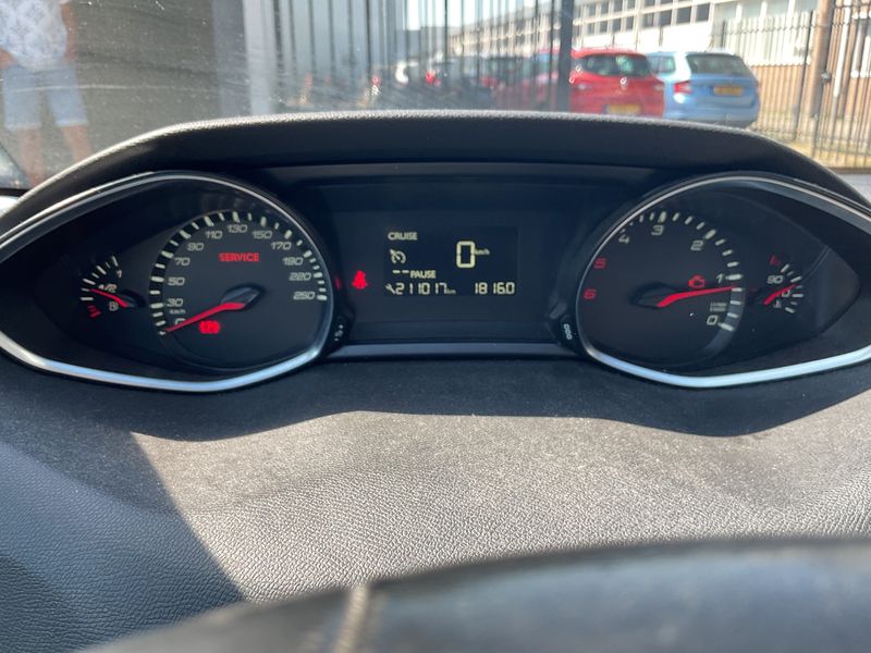Peugeot 308 1.6 Blue-HDi Business-Line — zdjęcie 13