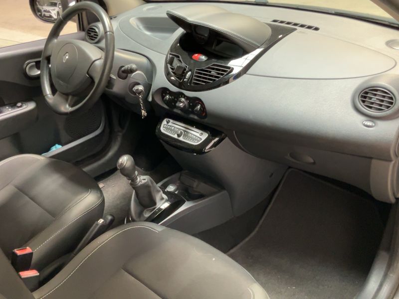 Renault Twingo 1.2 Night & Day — zdjęcie 12