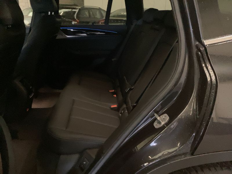 BMW X3 xDrive 30e — zdjęcie 14