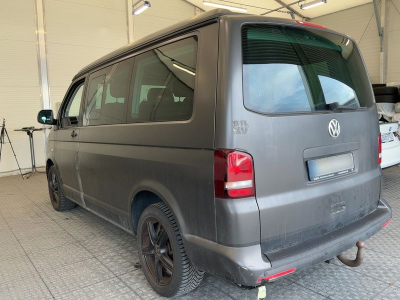 Volkswagen T5 California 2.0 TDI Beach Aufstelldach — zdjęcie 3