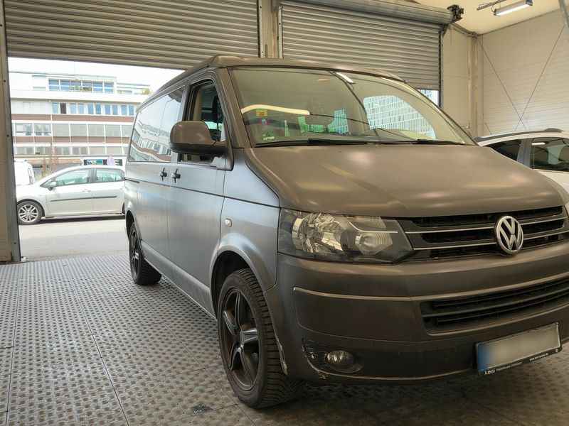 Volkswagen T5 California 2.0 TDI Beach Aufstelldach — zdjęcie 8