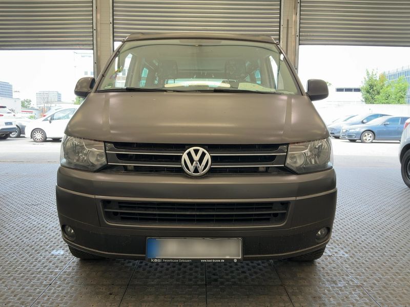 Volkswagen T5 California 2.0 TDI Beach Aufstelldach — zdjęcie 9