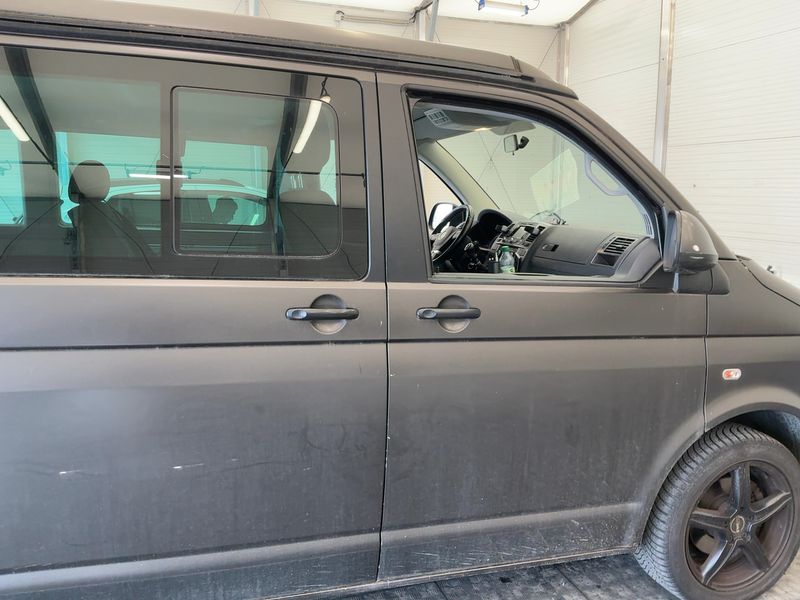 Volkswagen T5 California 2.0 TDI Beach Aufstelldach — zdjęcie 7