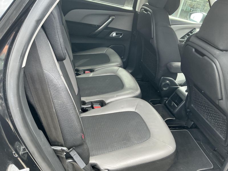 Citroen C4 Spacetourer 1.5 Blue-HDi Shine — zdjęcie 14