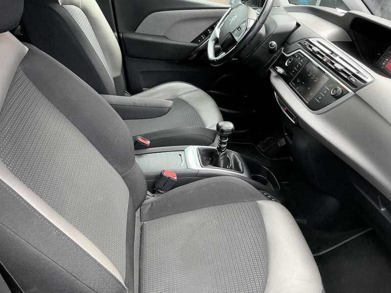 Citroen C4 Spacetourer 1.5 Blue-HDi Shine — zdjęcie 11