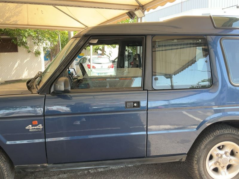 Land Rover Discovery 2.5 Turbodiesel TDi — zdjęcie 4