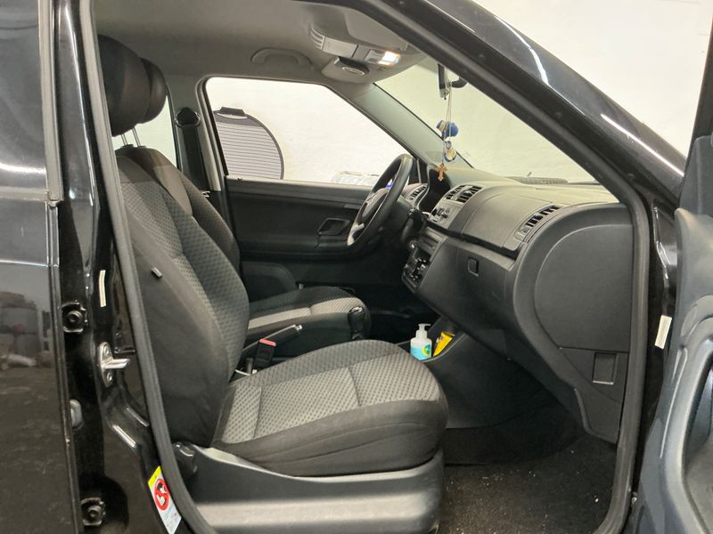 Skoda Fabia 1.2 TSI Ambition — zdjęcie 3