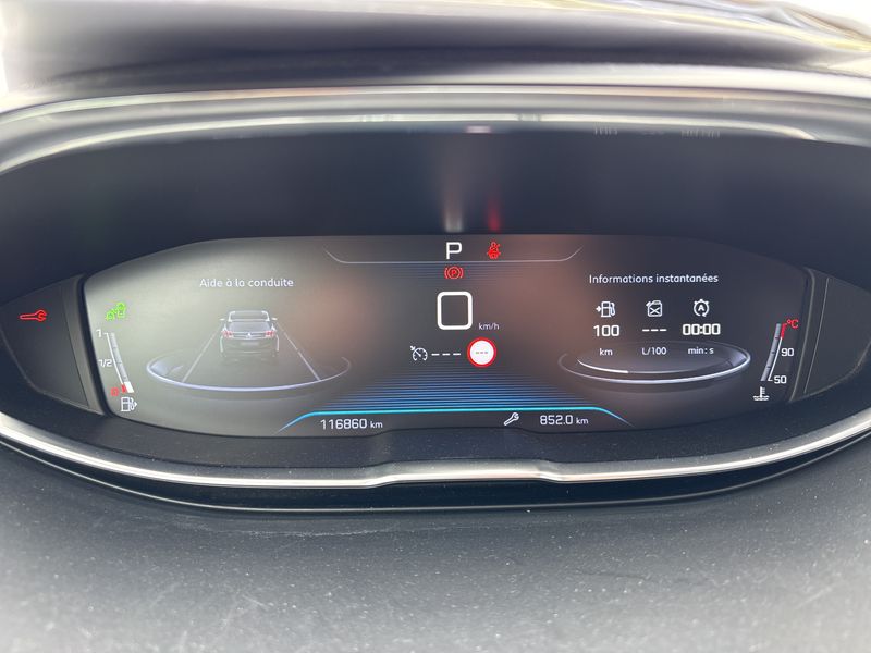 Peugeot 3008 1.2 PureTech Allure 2018 – снимка 12