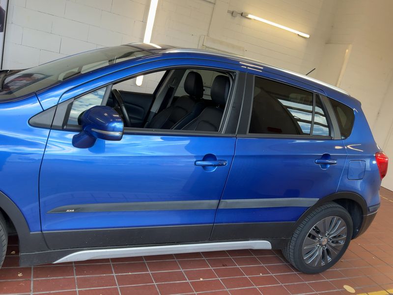 Suzuki SX4 S-Cross 1.4 BoosterJet Mild-Hybrid Comfort+ 4x4 — zdjęcie 4