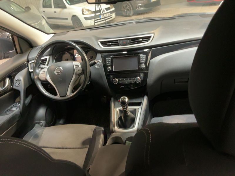 Nissan Qashqai 1.5 Turbodiesel Visia — zdjęcie 13