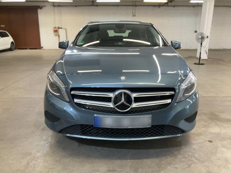 Mercedes-Benz A-Klasse A 180 BlueEfficiency Urban 2014 – снимка 14