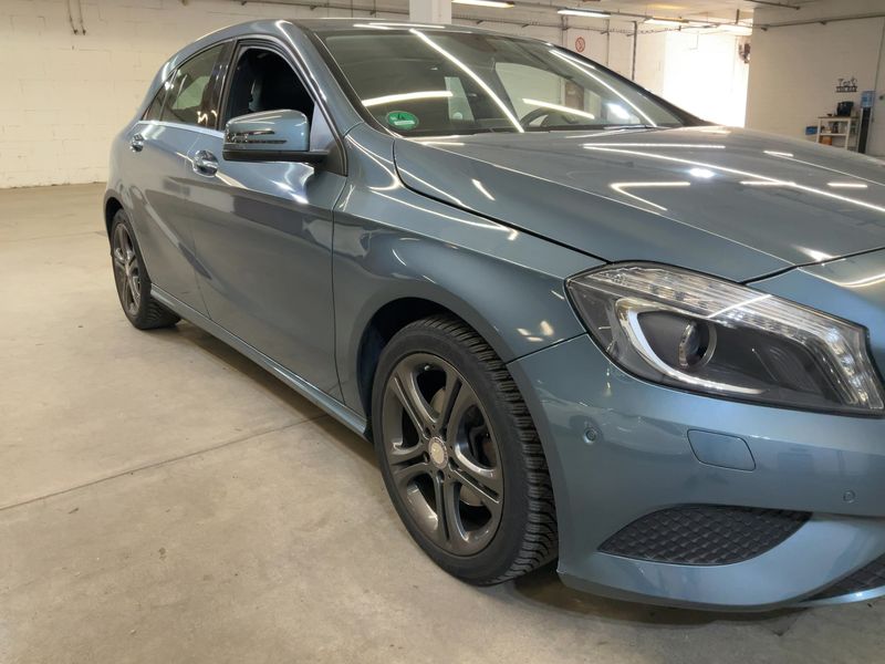 Mercedes-Benz A-Klasse A 180 BlueEfficiency Urban 2014 – снимка 12