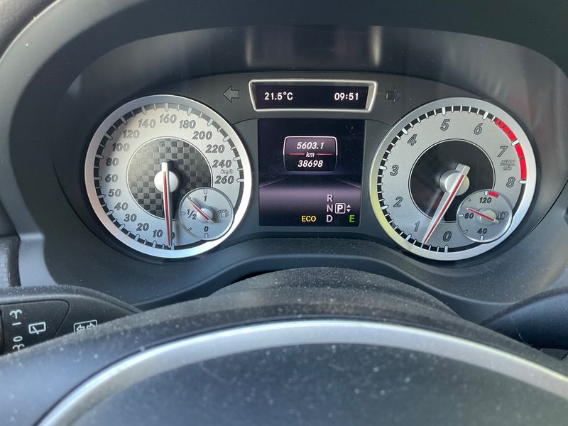 Mercedes-Benz A-Klasse A 180 BlueEfficiency Urban 2014 – снимка 18