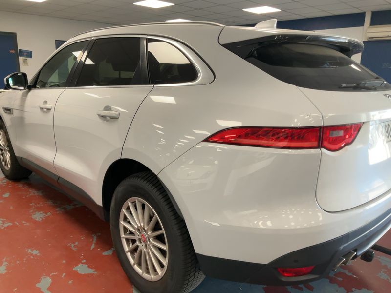 Jaguar F-Pace 20d Pure — zdjęcie 3