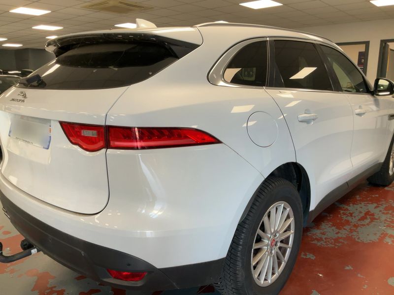 Jaguar F-Pace 20d Pure — zdjęcie 6