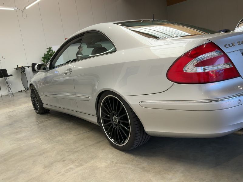 Mercedes-Benz CLK-Klasse CLK 240 Elegance — zdjęcie 3