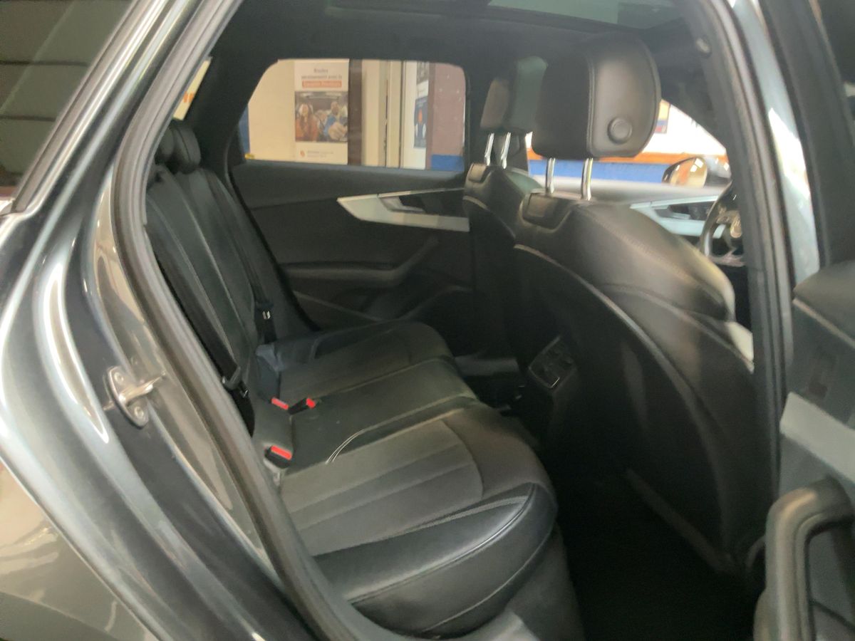 Audi A4 2016 — photo 20