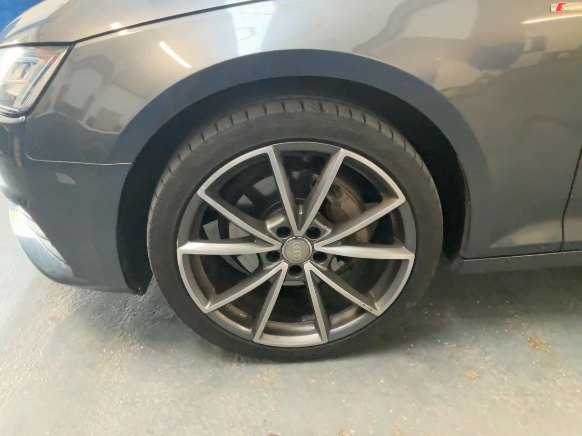 Audi A4 2016 — photo 4