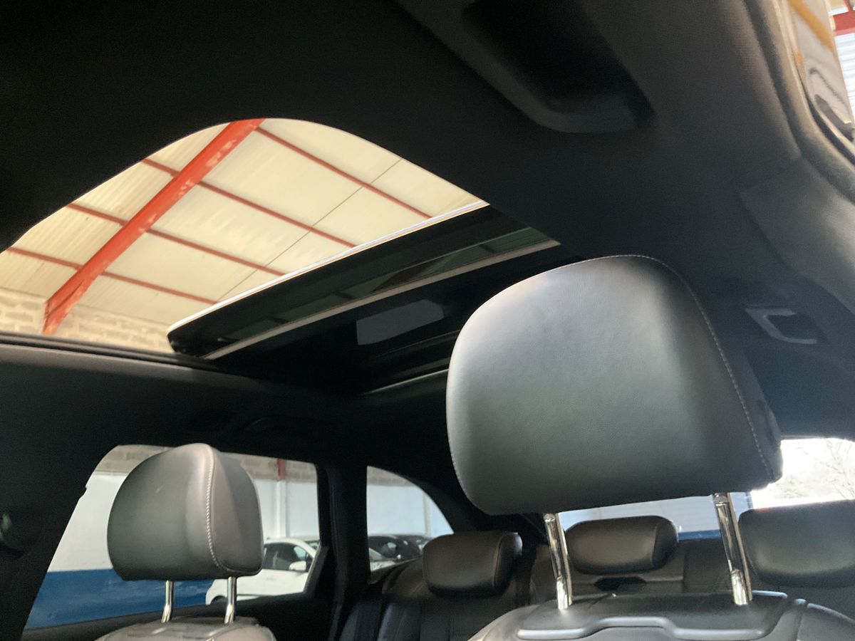 Audi A4 2016 — photo 26