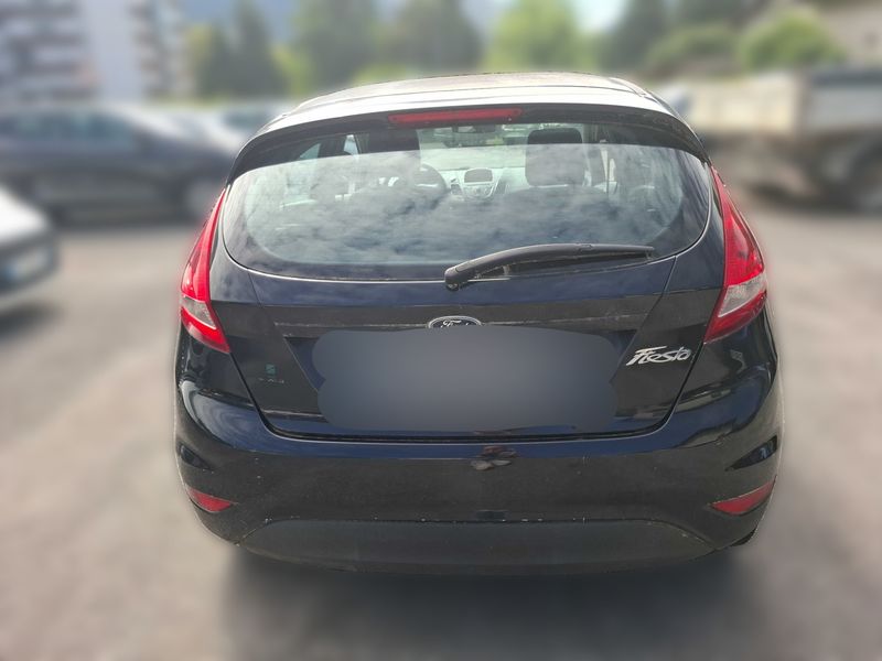 Ford Fiesta 1.25 Ambiente — zdjęcie 4