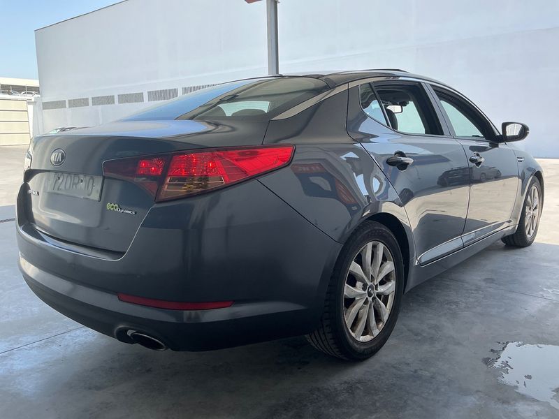 Kia Optima 1.7 CRDi Edition 7 — zdjęcie 6